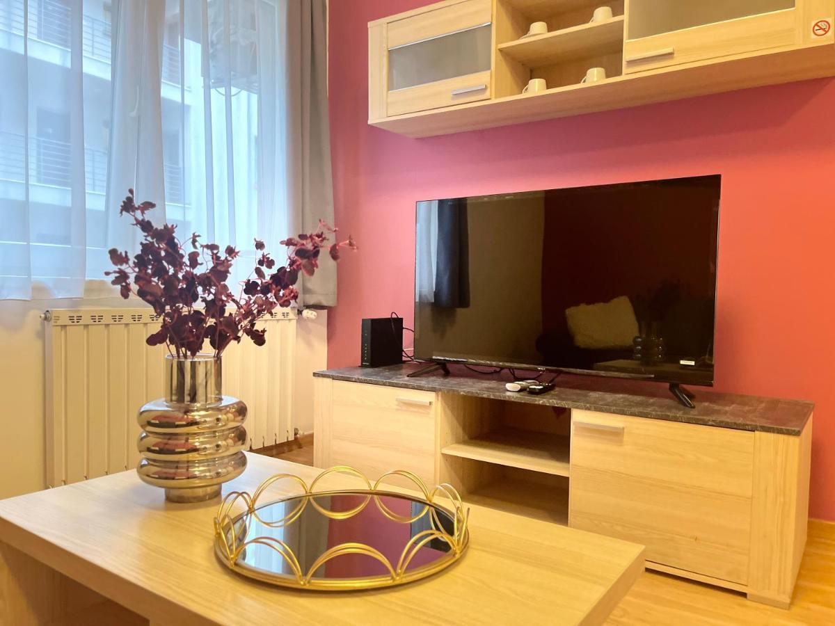 Corvin Pearl Deluxe Apartment Будапеща Екстериор снимка